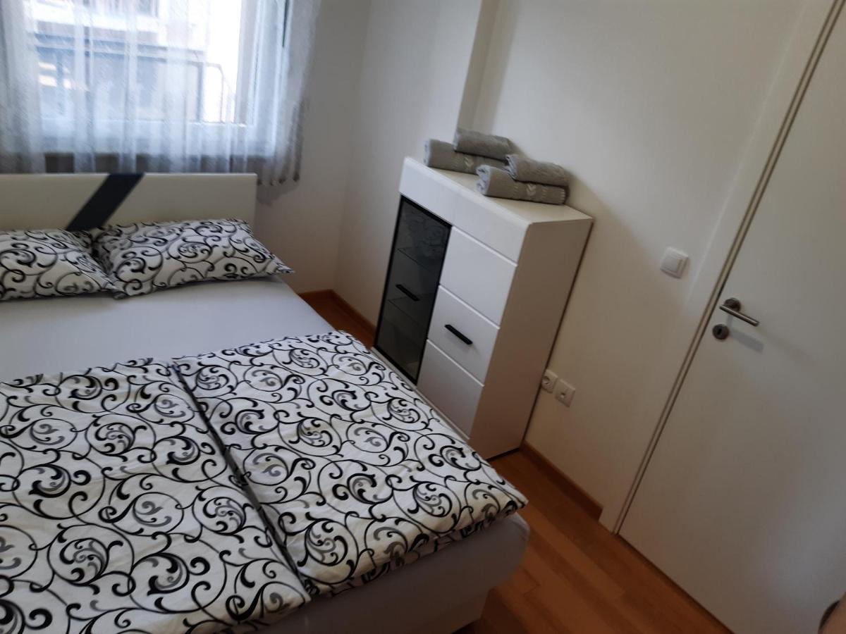 Apartman Danilo Banja Luka Buitenkant foto
